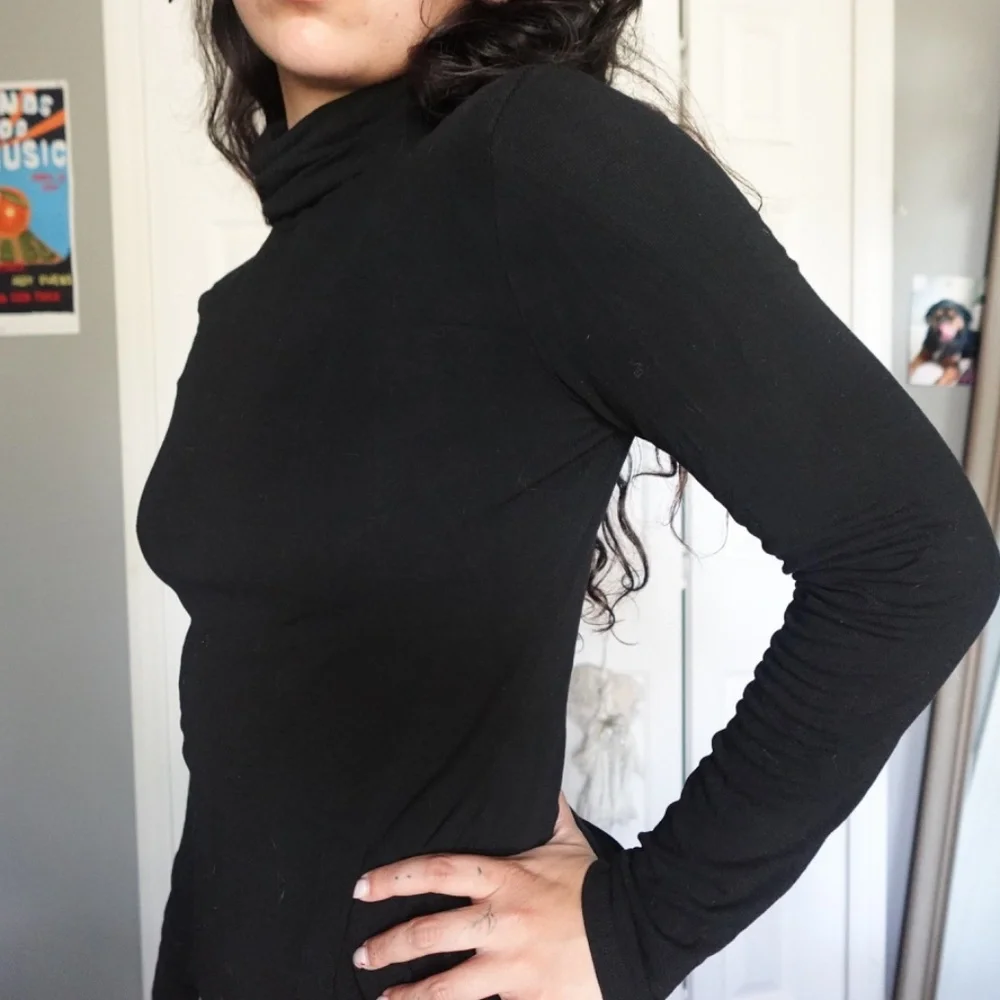 Turtleneck Bundle - Picture 4 of 4